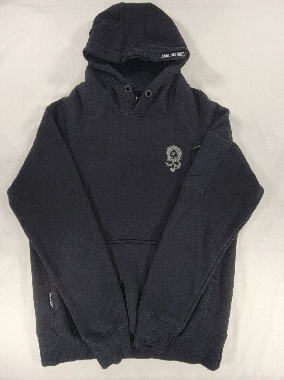 Zero Foxtrot Mens Black Skull Spade Logo Hooded Hoodie Sweatshirt Large Pocket